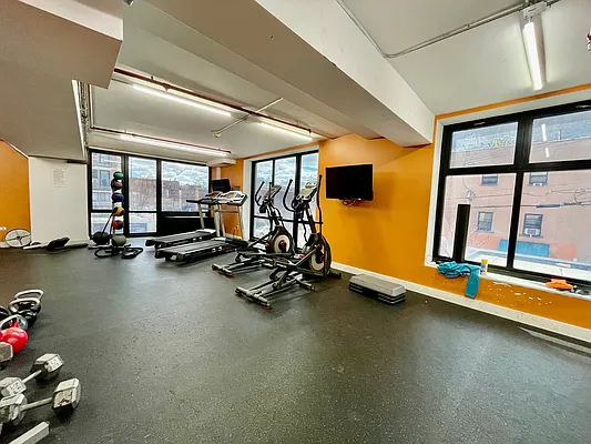 Rented by Highline Residential | media 44