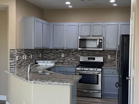 2nd image of 5615 Doe Springs Pl
