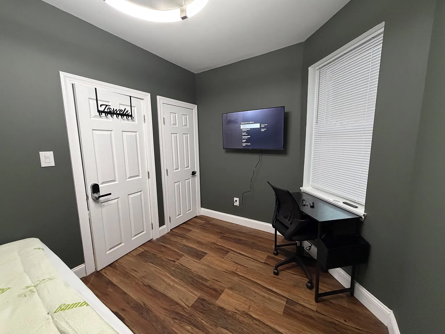 3 bed, 2.0 bath, 1200 sqft, $1,001 — Photo 4