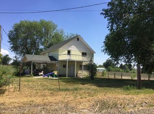 961 Durham Rd, Zillah, WA 98953