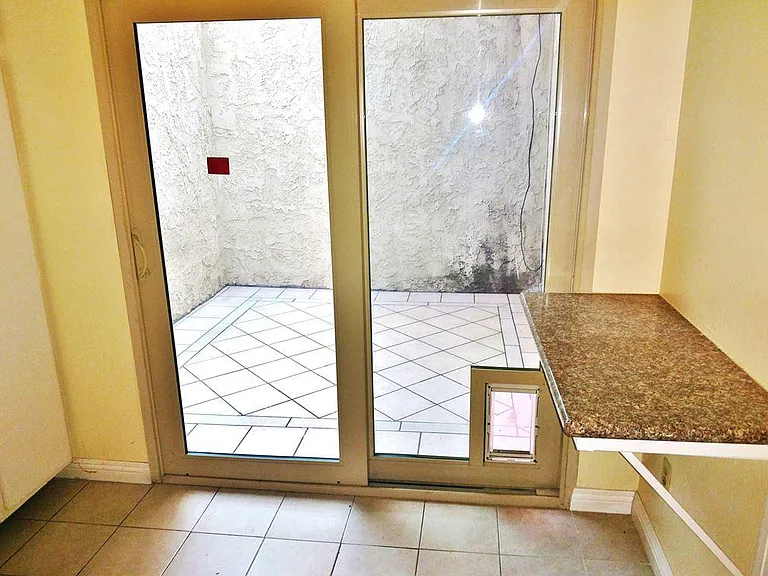 1533 S Del Mar Ave #K — Photo 17