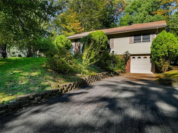 89 Harth Drive, New Windsor, NY 12553