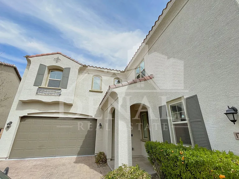 17155 N 9th Pl — Photo 3
