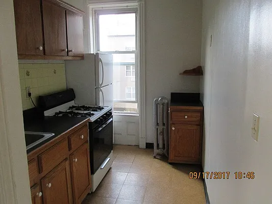 Rented by Windsor Homes Realty Corp | media 20