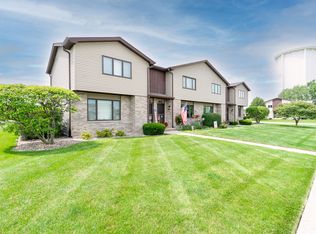 729 Sojourn Rd, New Lenox, IL 60451