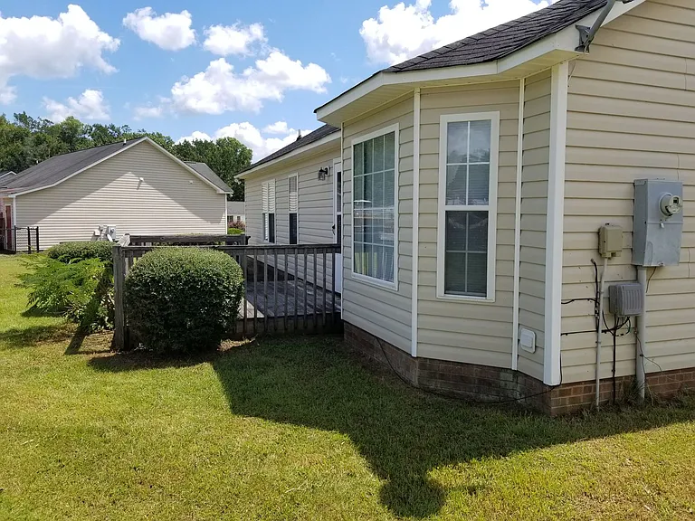 13 Atlantic Ave — Photo 2