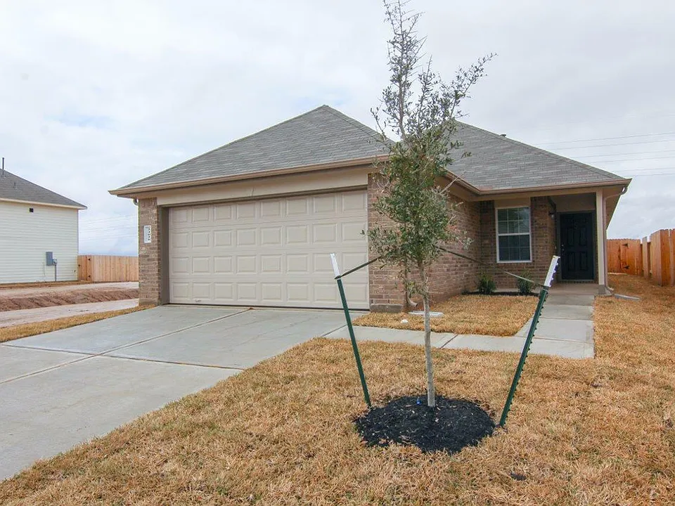 24026 Avogadro Dr