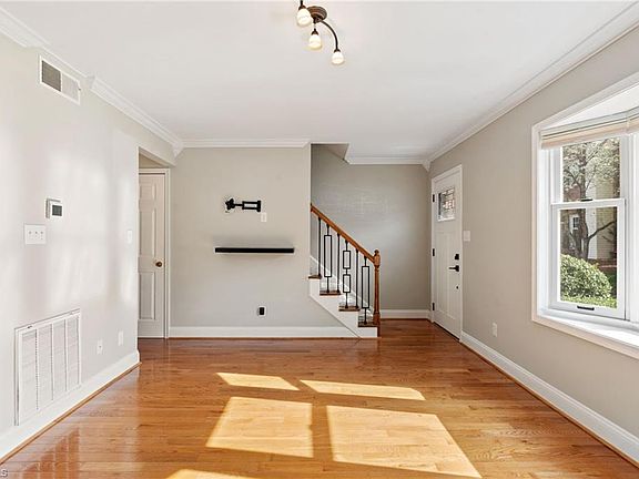 5th image of 429 Herndon Dr