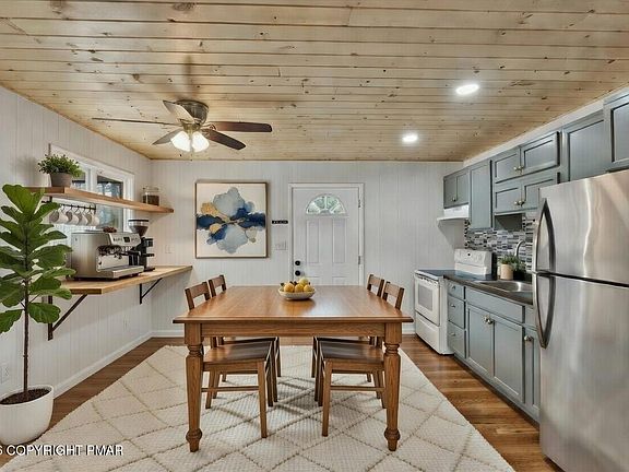 4th image of 309 Selig Rd