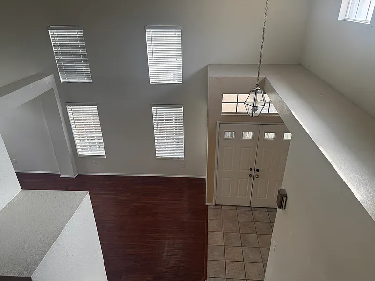 8023 Park Lawn Ct — Photo 10
