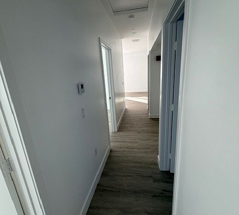 3rd image of 25514 Walker St