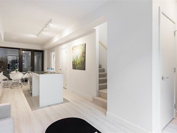 5th image of 1135 Hornby St