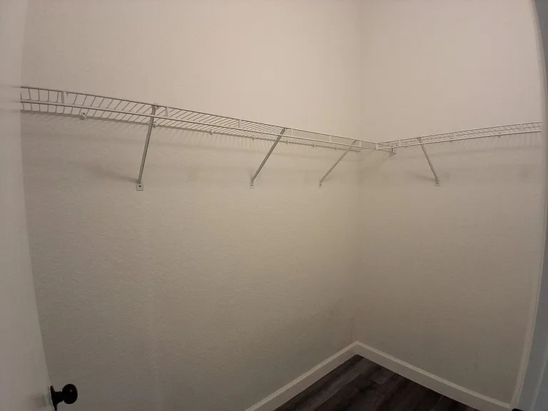 2402 W Azeele St #417 — Photo 13