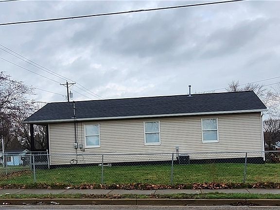 4th image of 3002 Harmont Ave NE