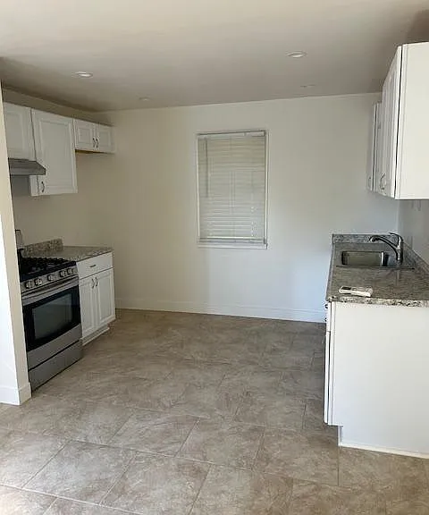 126 W Central Ave — Photo 2