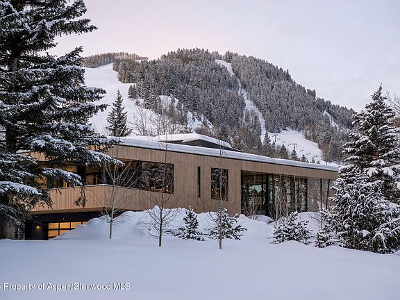 4th image of 296 Glen Dee Rd