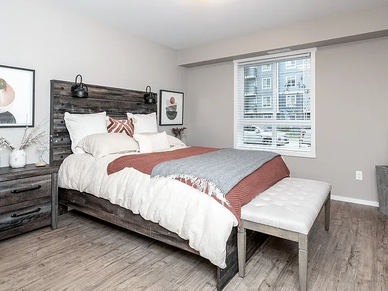 745 Ballantrae Dr — Photo 5