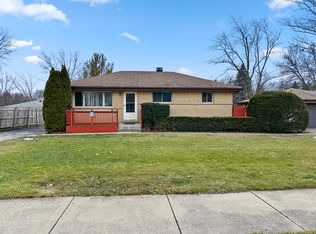 3631 Glen Flora Ave, Gurnee, IL 60031