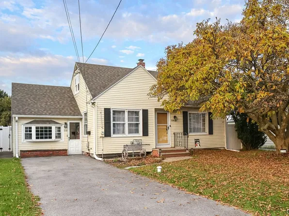 719 Orwood Pl, Syracuse, NY 13208