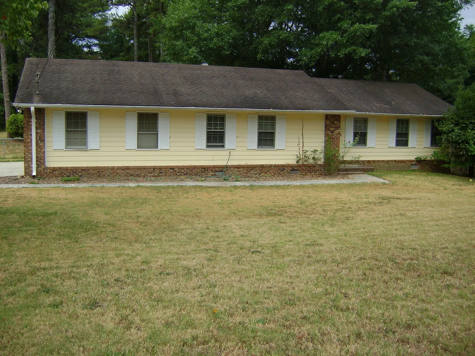 2069 Mcdaniels Bridge Road SW — Photo 3