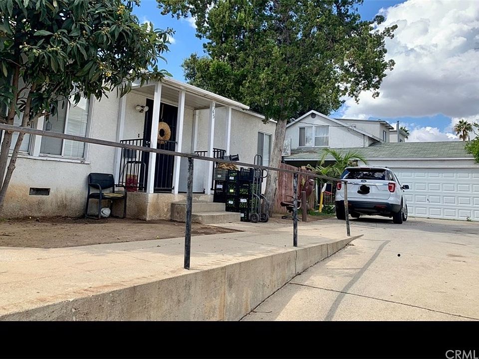 1st image of 1143 S Fresno St