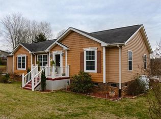 107 Graham Ln, Asheville, NC 28803