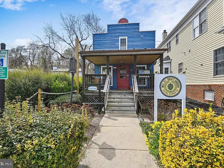 3802 Koval Ln — Photo 39