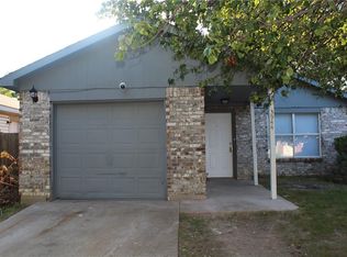 3944 Scarsdale Ln, Dallas, TX 75227