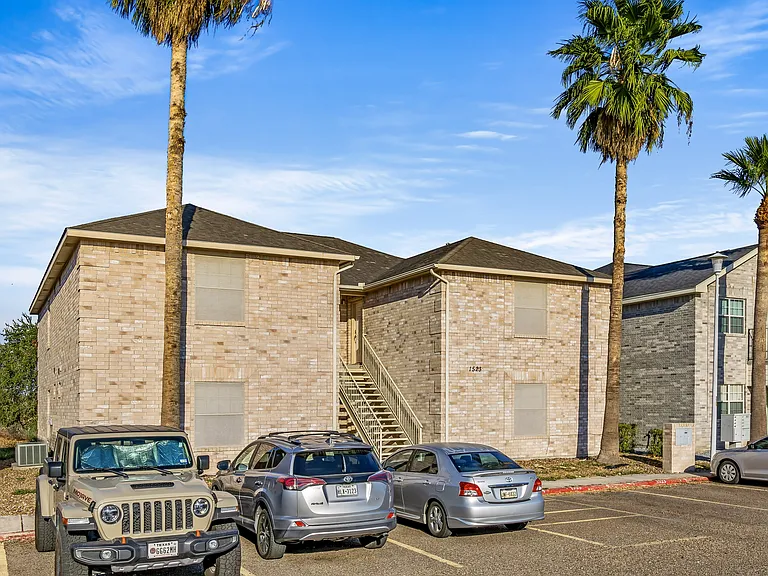 1523 Oasis Dr #1 — Photo 11