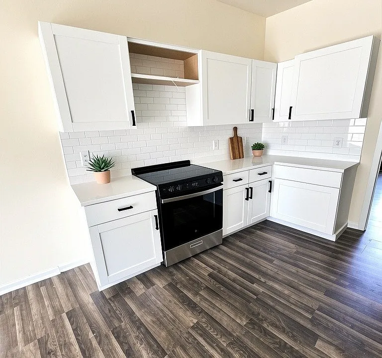 369 Warburton Ave #3A