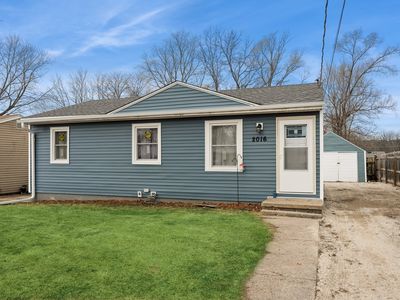 2016 E 38th Ct, Des Moines, IA, 50317