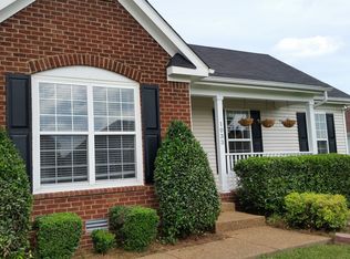 1033 Persimmon Dr, Spring Hill, TN 37174