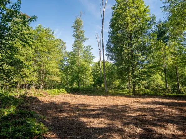 6 County Line Rd, Venus, PA 16364