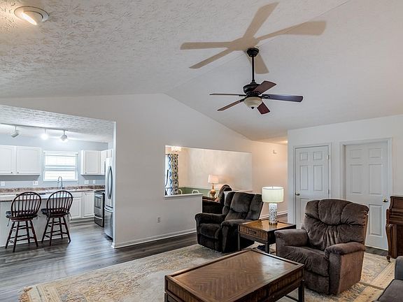 4th image of 209 Shanda Dr