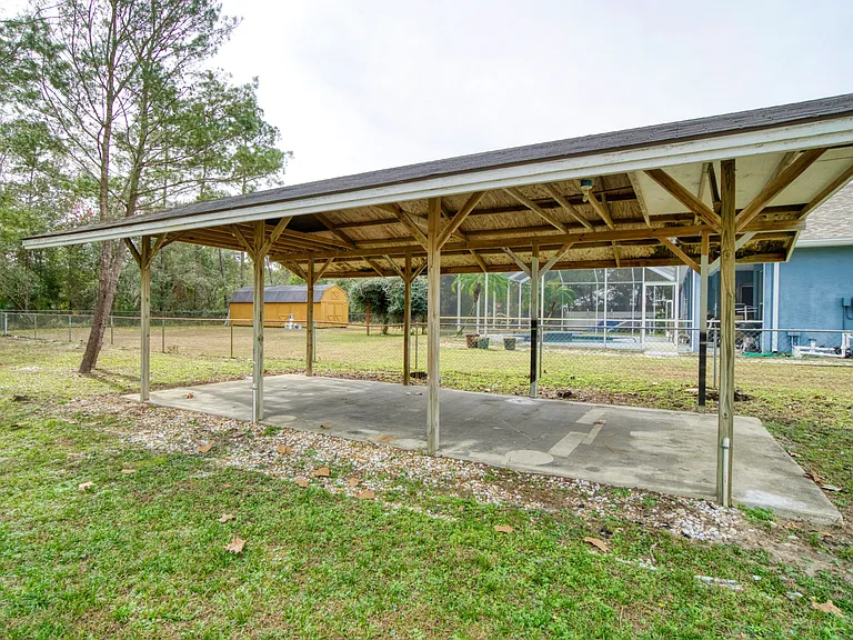 Winterhawk Dr — Photo 84