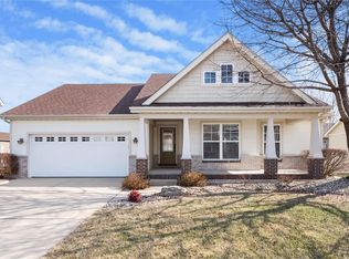 3114 Alexandria Dr, Glen Carbon, IL 62034