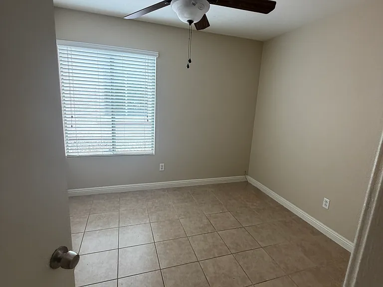10212 Arlington Abby St — Photo 5