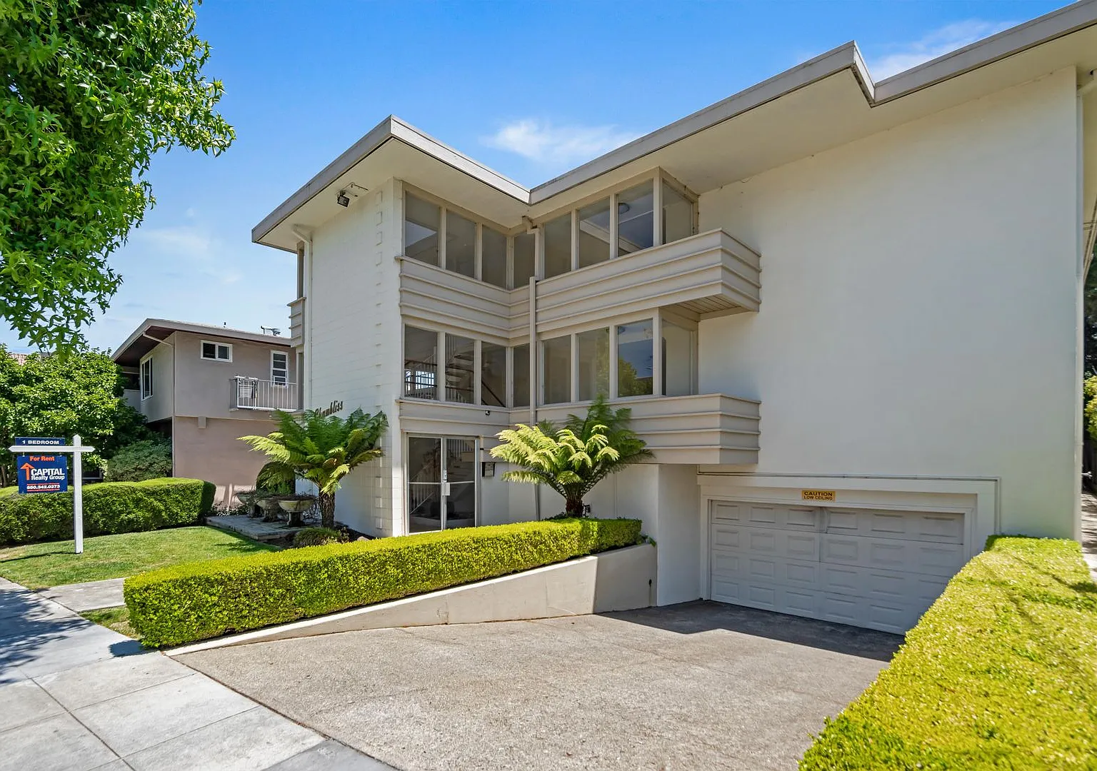 1439 Floribunda Av. — Photo 3
