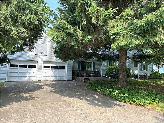 3rd image of 758 Leberman Ave