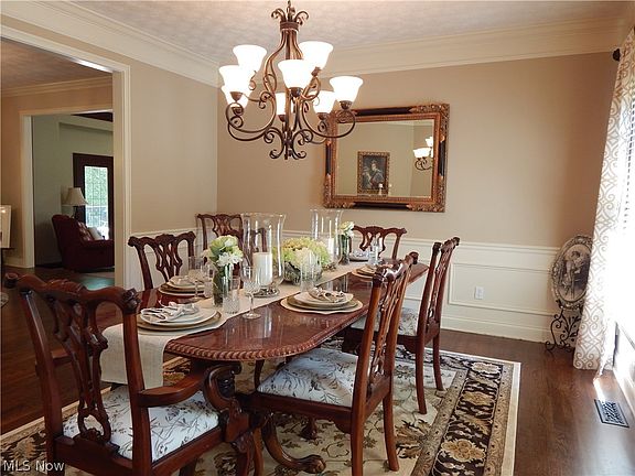 5th image of 2606 Pickerington Way