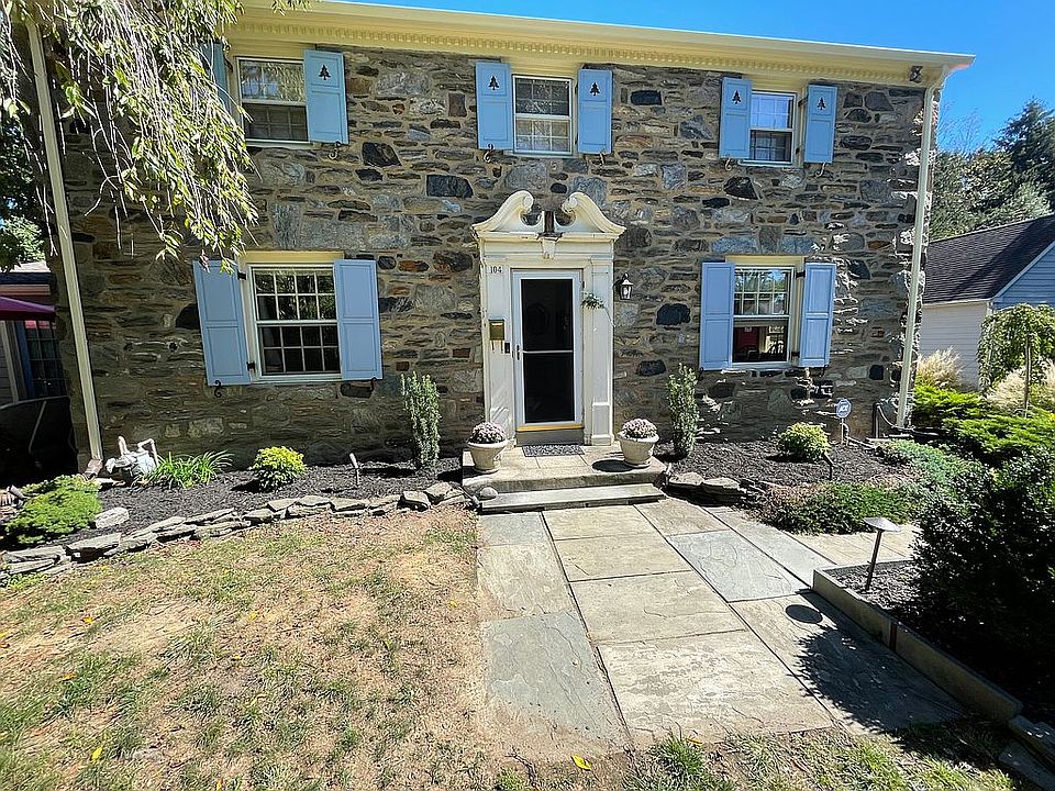 Entrance Stone Colonial