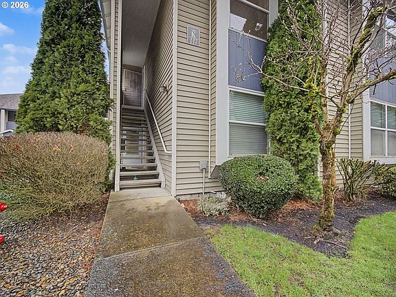 3rd image of 4744 W Powell Blvd Unit K227