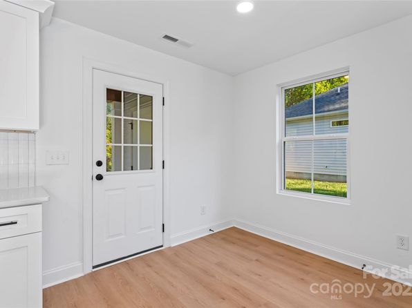 charlotte-north-carolina-6238228 picture