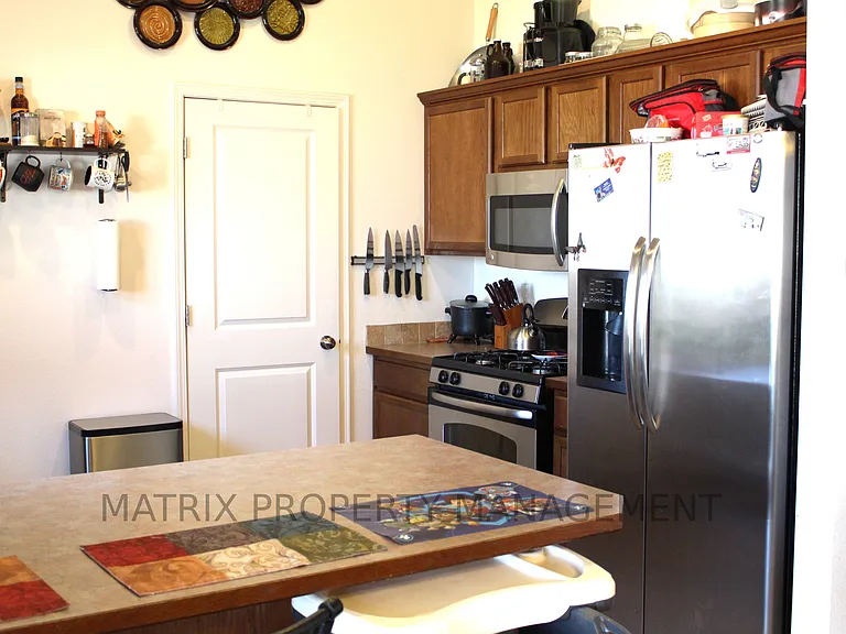 1258 N Ewell Ct — Photo 8