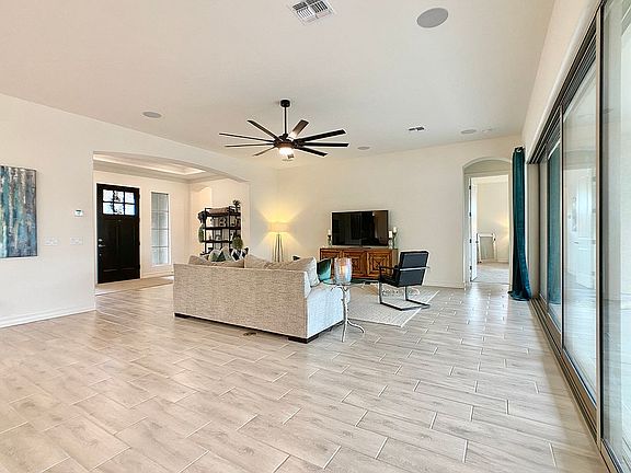 5th image of 15028 S 184th Ave