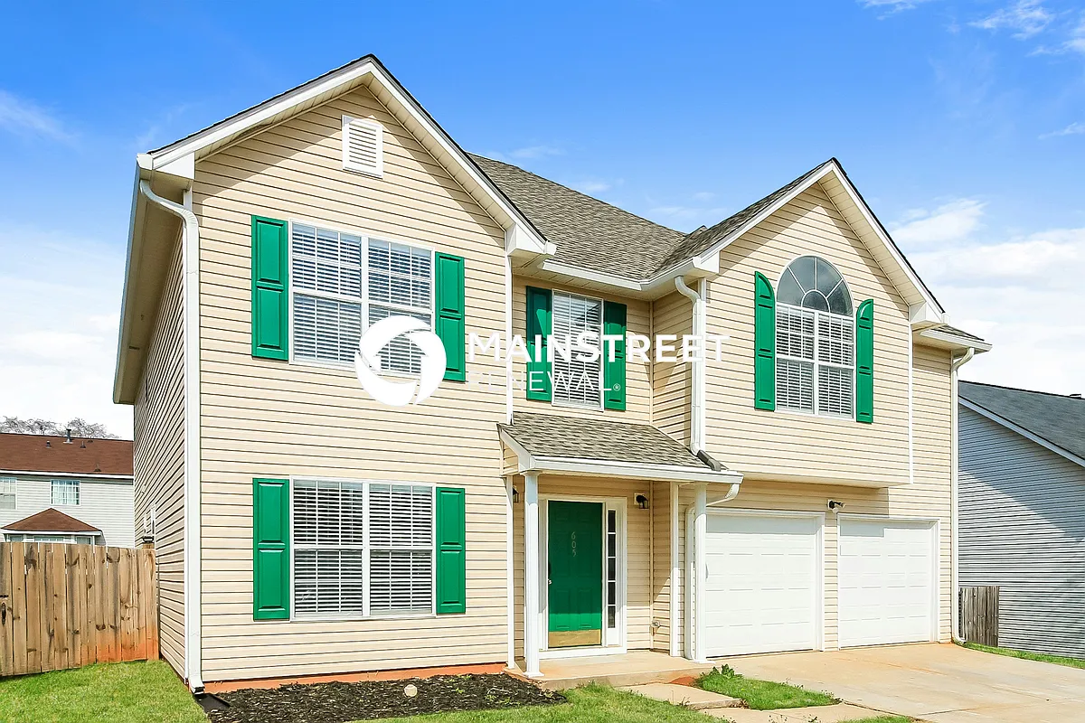 Front View - 605 Gardinia Dr