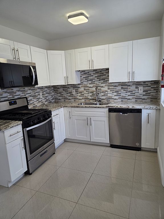 5409 Western Ave - Property Image