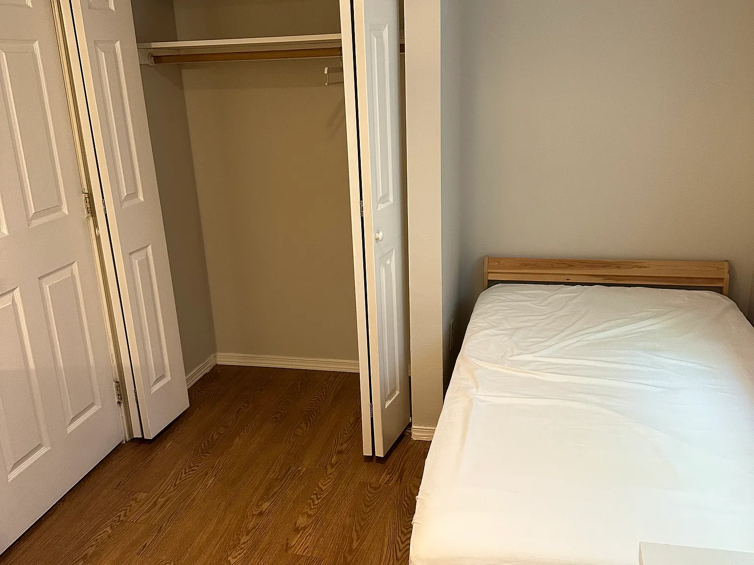 1 bed, 200 sqft, $735 — Photo 4