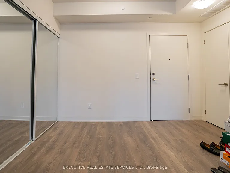 58 Sky Harbour Dr #402 — Photo 14
