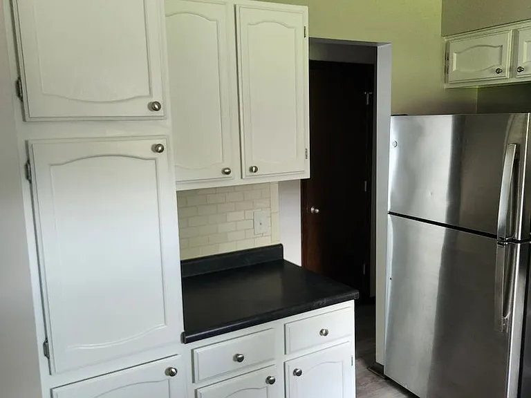 13715 Birchwood Ave — Photo 4